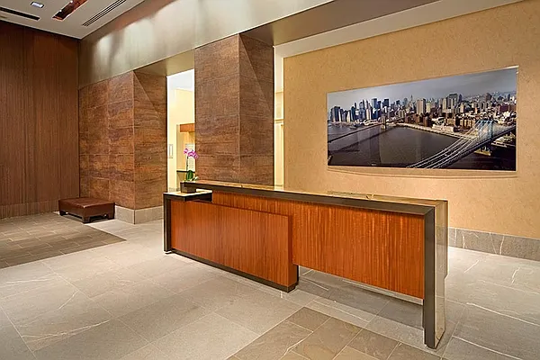 Rented by Lisa Management | media 7