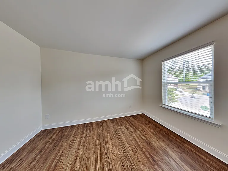 353 Macroom Ct — Photo 13