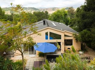 270 Valley Rd, Oak View, CA 93022