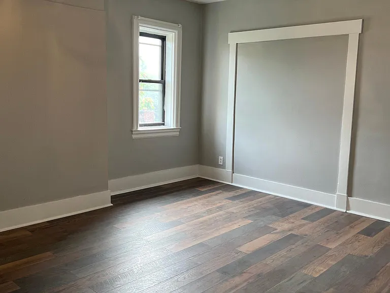319 N Beatty St #5 — Photo 5