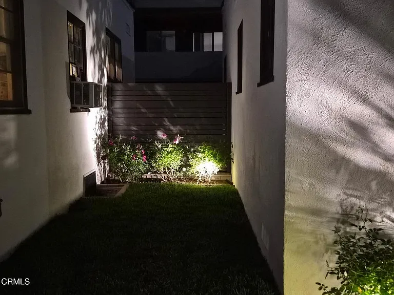 520 S Los Robles Ave #4 — Photo 28