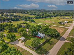 211 Lelon Ln, Springtown, TX 76082
