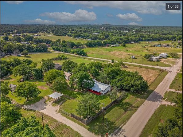 211 Lelon Ln