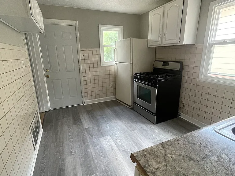 2247 Connecticut St — Photo 6