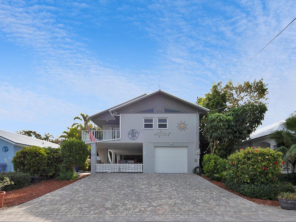1st image of 262 Bougainvillea St