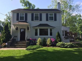 10 Linden Pl, Summit, NJ 07901