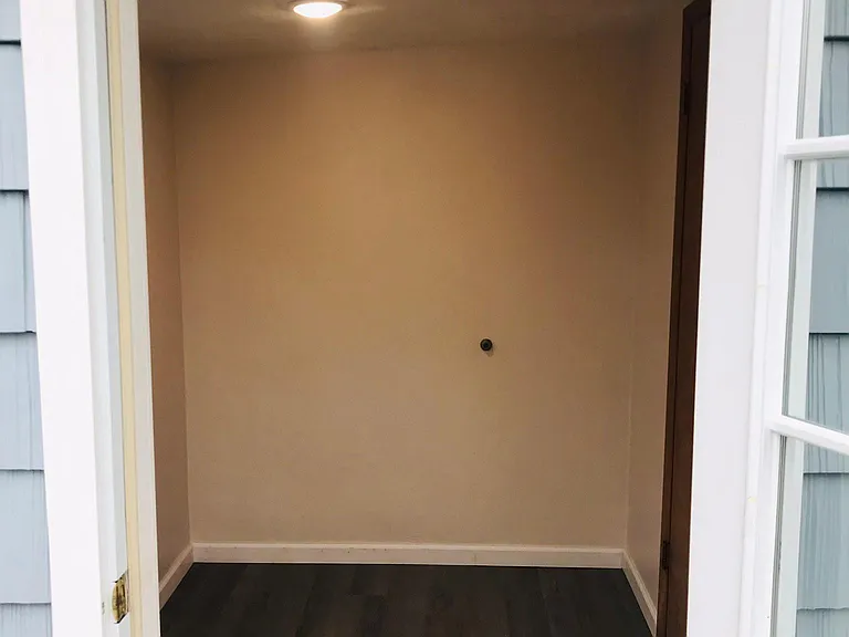 3813 Dexter Ave — Photo 2
