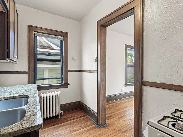 3121 Girard Ave S — Photo 4