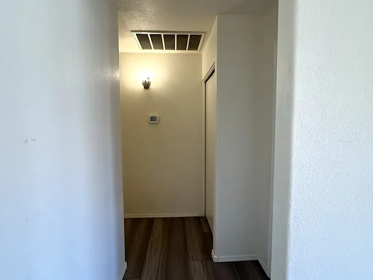 131 S Sean Dr — Photo 8