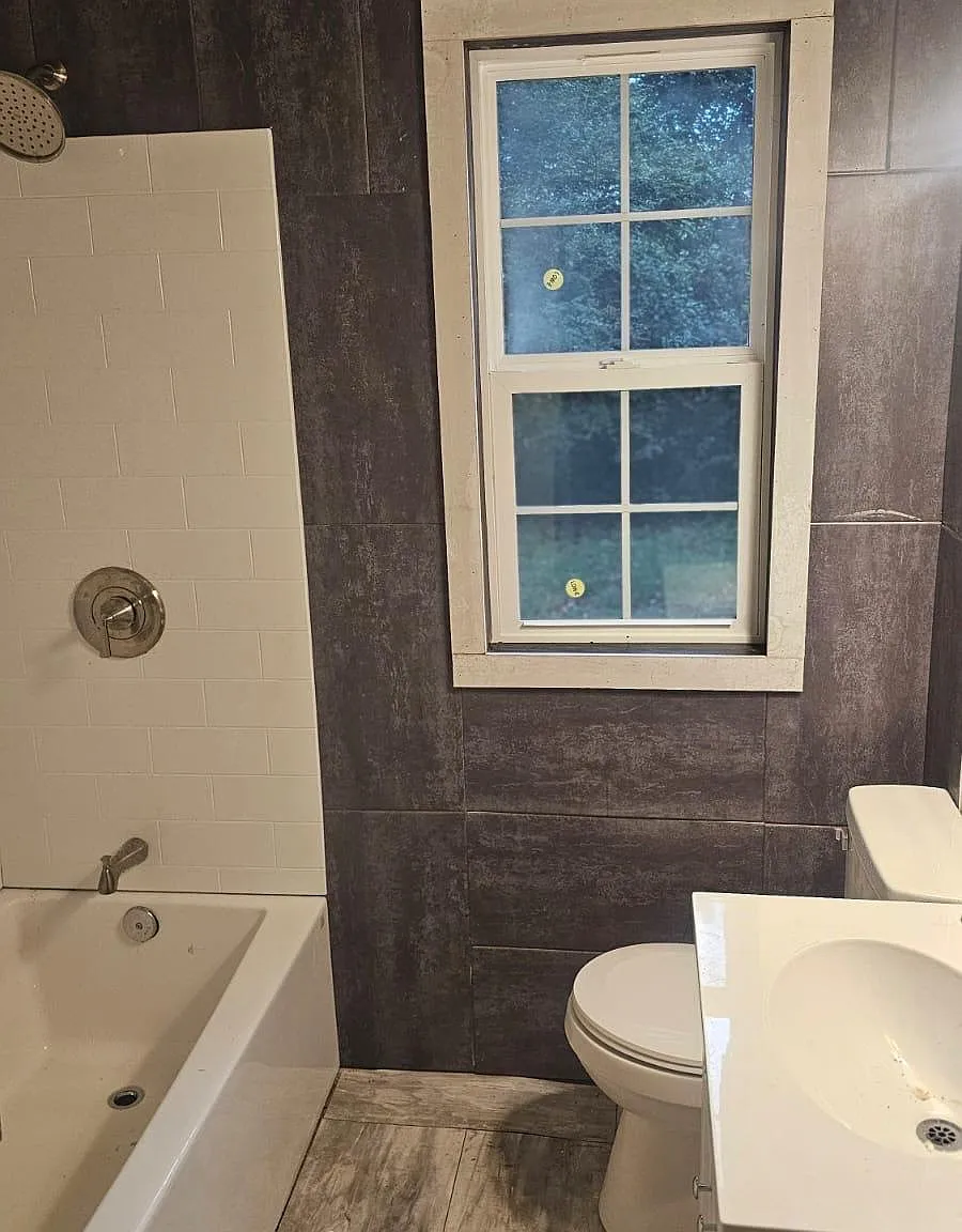 3 bed, 1.0 bath, 1000 sqft, $685 — Photo 3