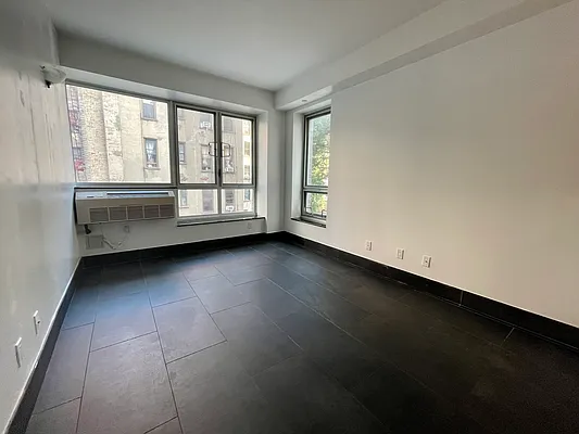 Rented by REAL New York | media 15