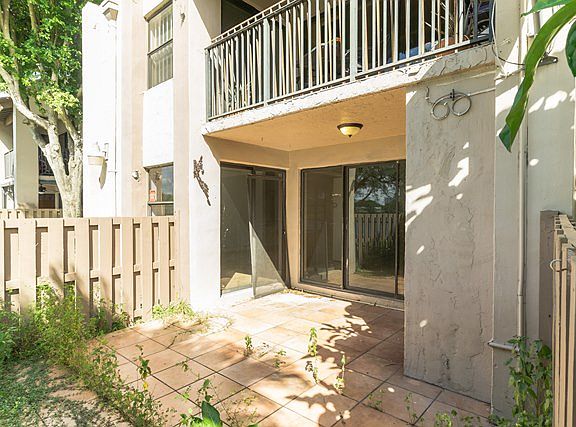 4th image of 220 W Park Dr APT 101-3