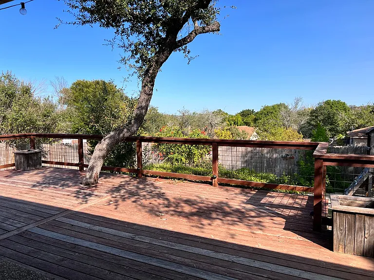 701 Oak Valley Dr — Photo 16