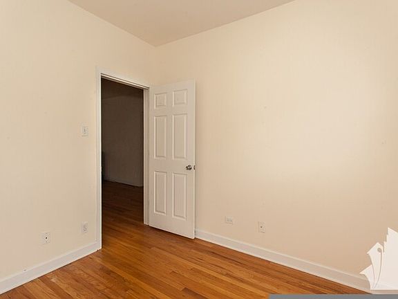 5th image of 3912 N Pine Grove Ave APT 1S