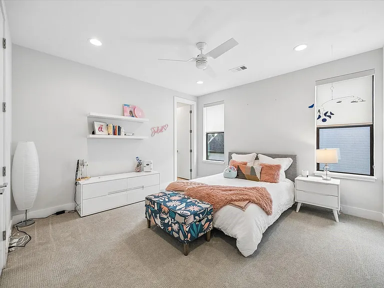 4532 Sunburst St — Photo 26