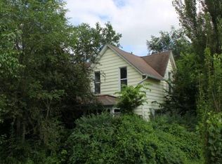 424 W 7th Ave, Garnett, KS 66032