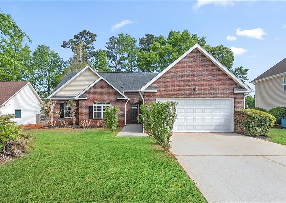 1st image of 443 Camella Cir