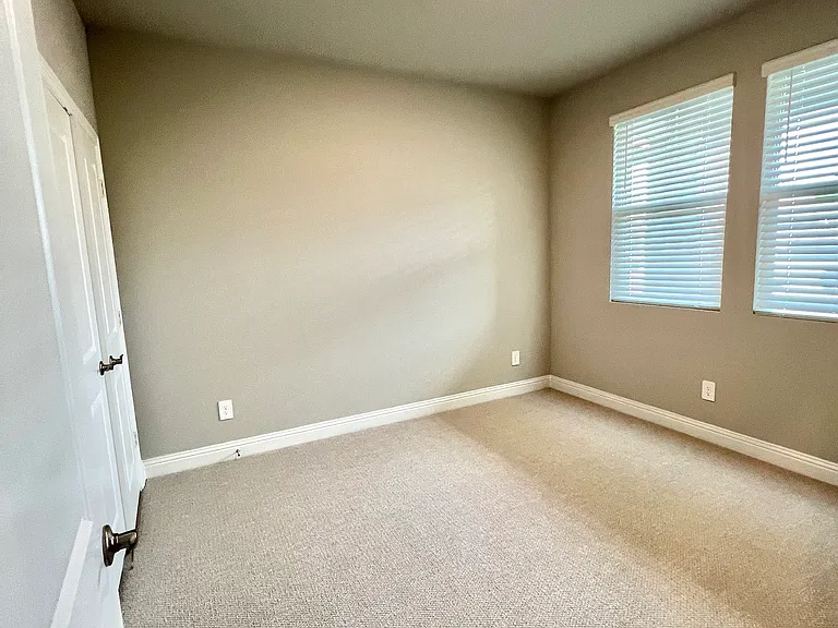 1409 Winters Way — Photo 21