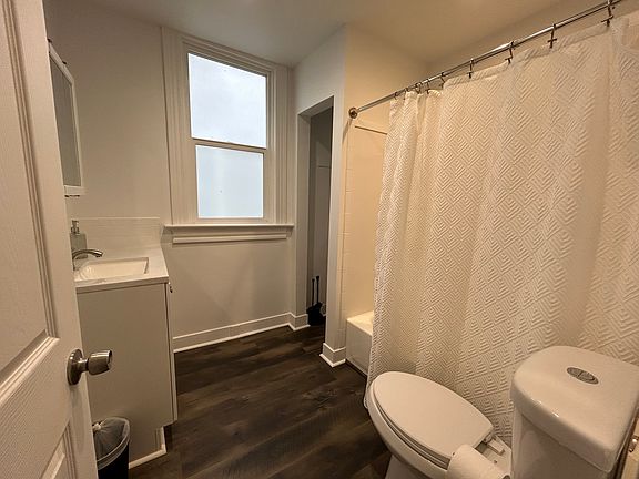 5th image of 2215 W Broadway Ave APT 1