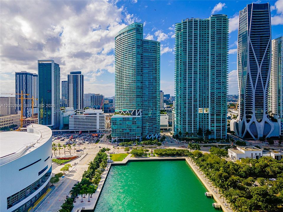 2nd image of 888 Biscayne Blvd APT 4011