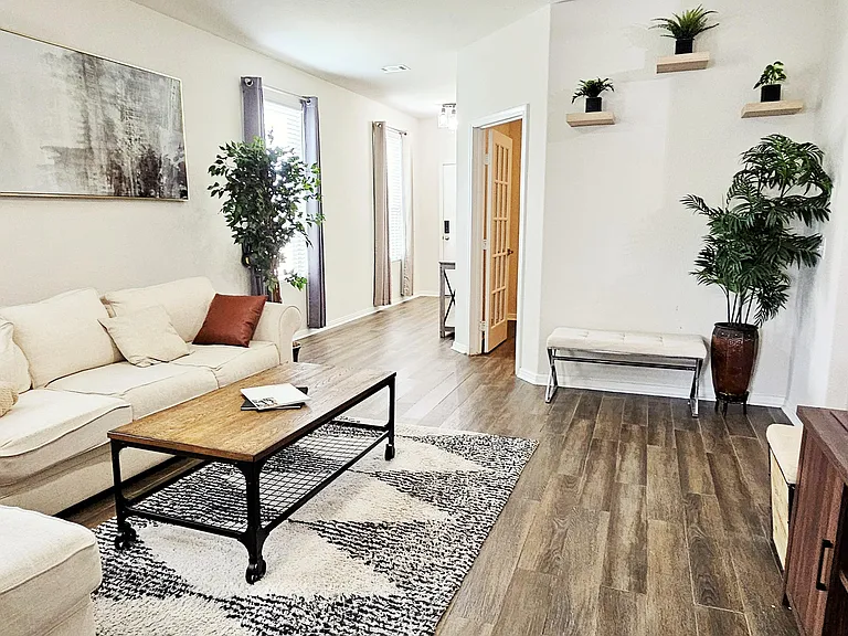 Skyview Silver Dr — Photo 8