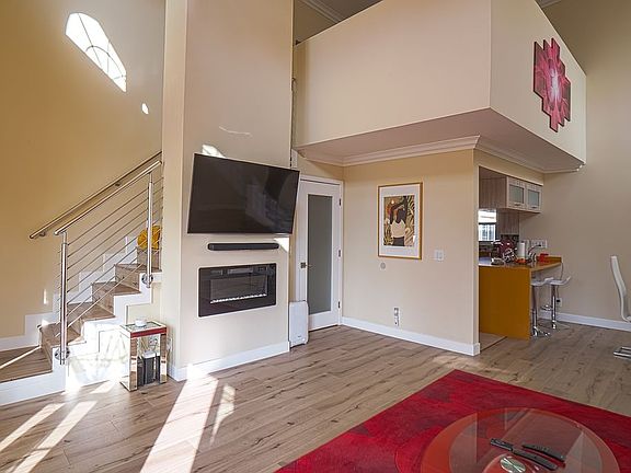 2nd image of 5102 Tujunga Ave APT 16