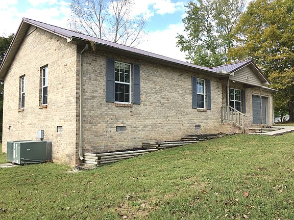 2nd image of 106 Walnut Dr