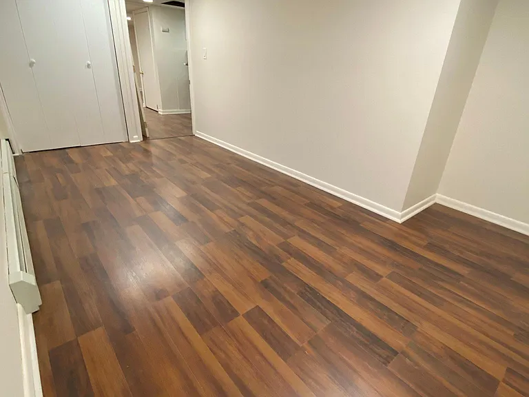 Queen size bonus room