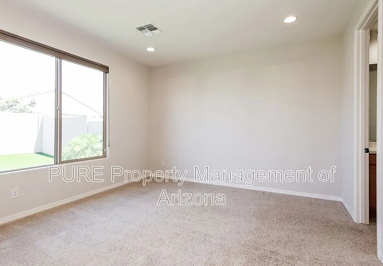 17568 W Missouri Ave — Photo 15