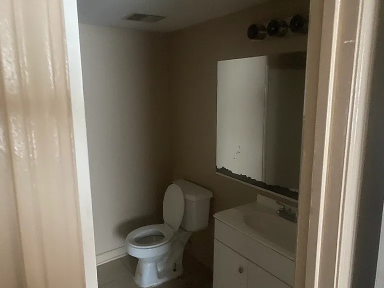 1505 Camelot Dr #1505 — Photo 16