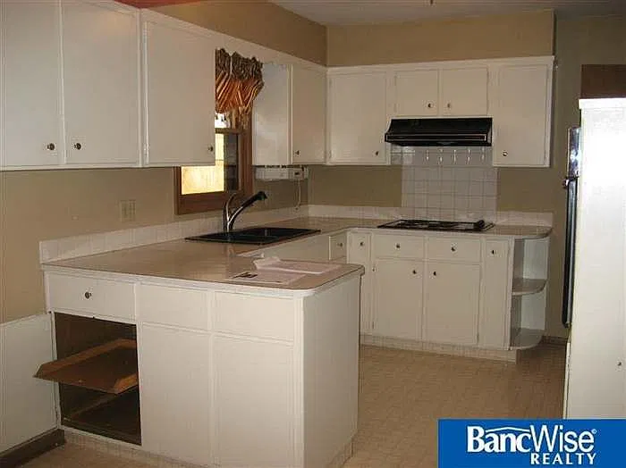 3 bed, 1105 sqft, $1,650 — Photo 3