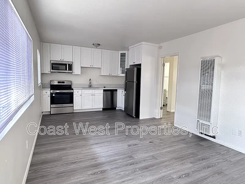 1 bed, 1.0 bath, 550 sqft, $2,500 — Photo 2