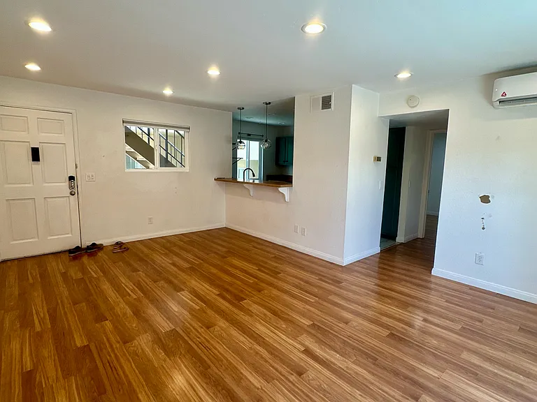 4562 Twain Ave #11 — Photo 10