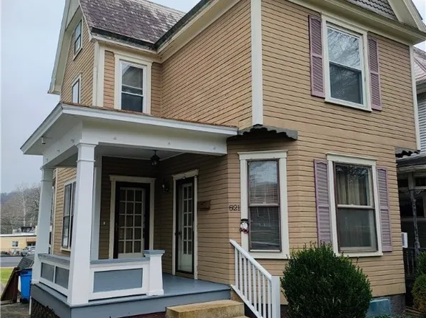 821 2nd St, Marietta, OH 45750