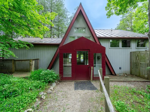 705 Cedar Beach Road, Charlotte, VT 05445