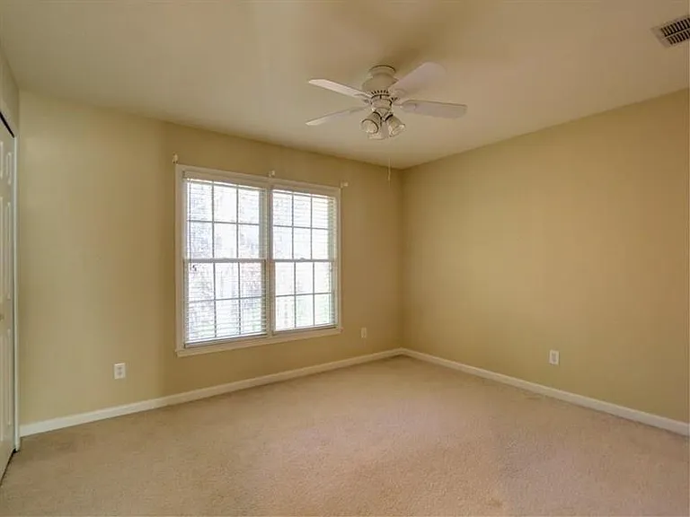 515 Mellbrook Ln — Photo 37