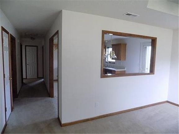 3rd image of 1420 SW Blue Branch Dr