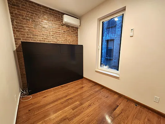 Rented by Highline Residential | media 39