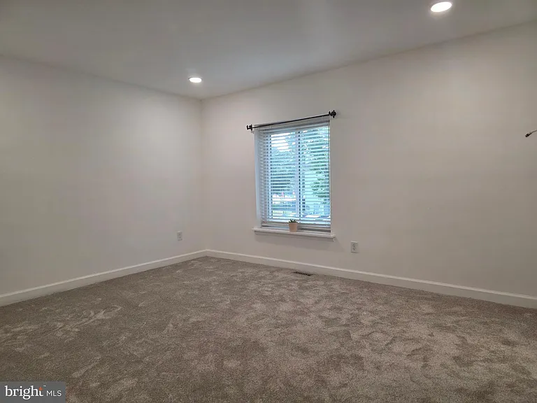 251 Fir Tree Ct — Photo 17