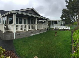 2277 Crest Dr, Fortuna, CA 95540