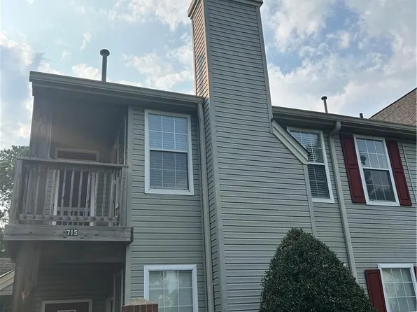 715 Daylight Ct, Newport News, VA 23602