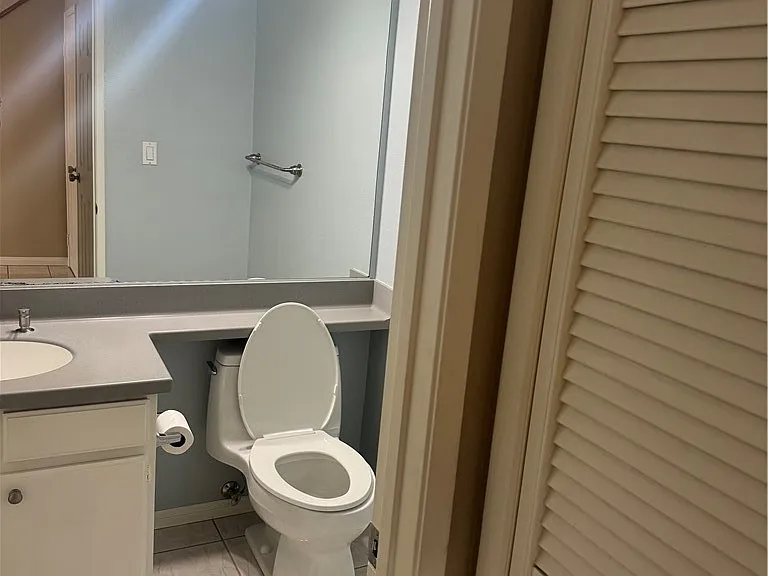 2931 Plaza Del Amo #83 — Photo 5