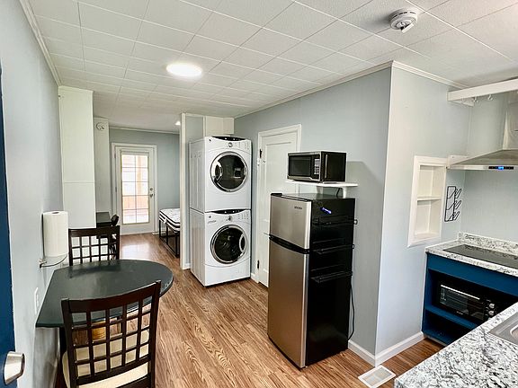 5th image of 3414 Knox Ln #1