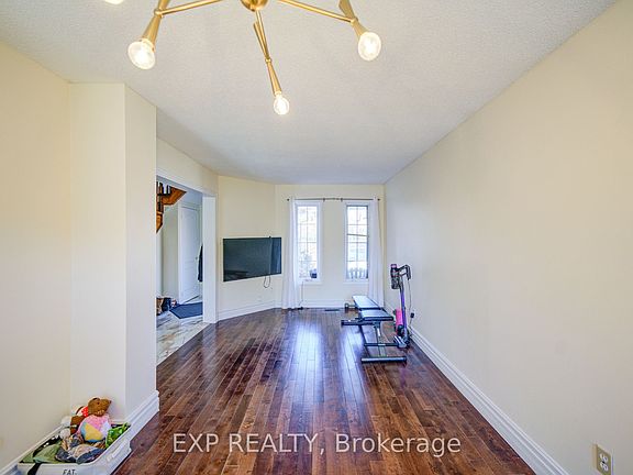 5th image of 3824 Allcroft Rd