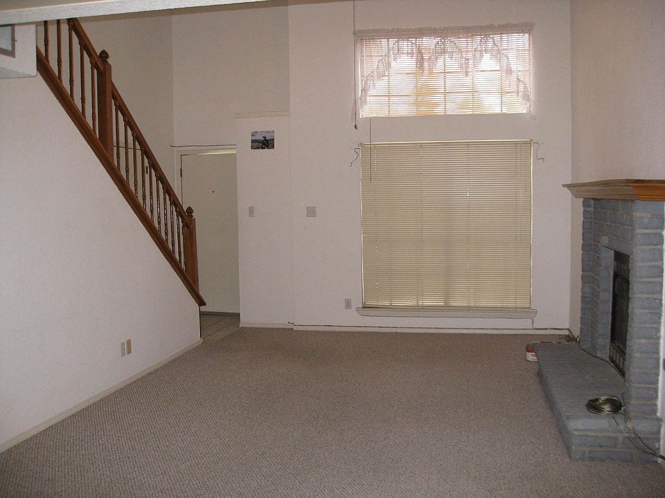 from dining to living and entry