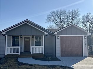 1045 Chestnut Ave, Osawatomie, KS 66064