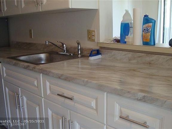3rd image of 5530 NW 44th St APT 402