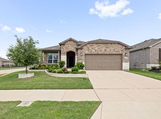 1201 Cornerstone Dr, Aubrey, TX 76227