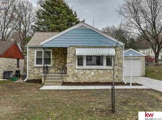 3205 N 56th St, Omaha, NE 68104