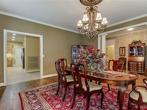 5th image of 1639 Williamsburg Ln